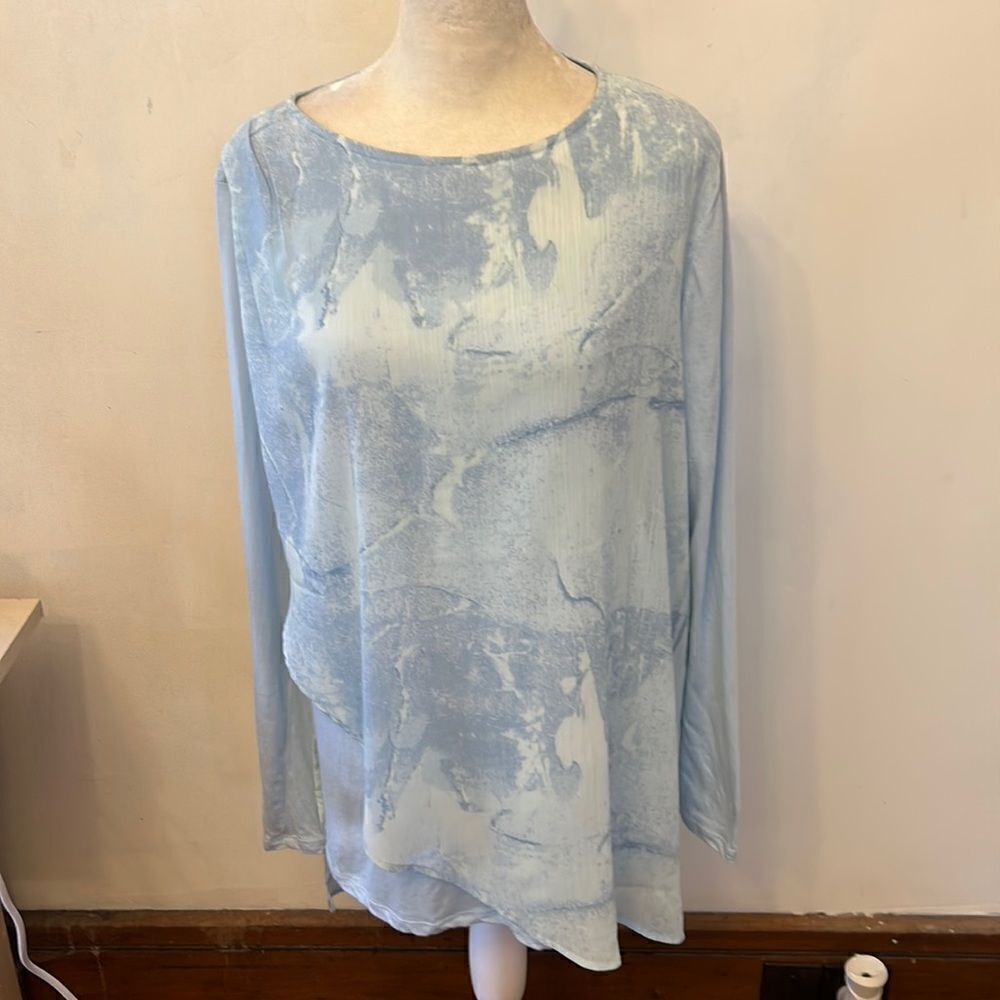 3/$30 H by Halston light blue mixed media long sleeve tunic Size M EUC